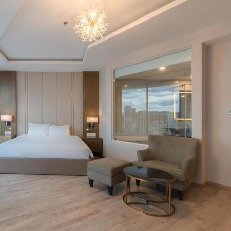 Homie Panorama Beachfront Residences Nha Trang Buitenkant foto