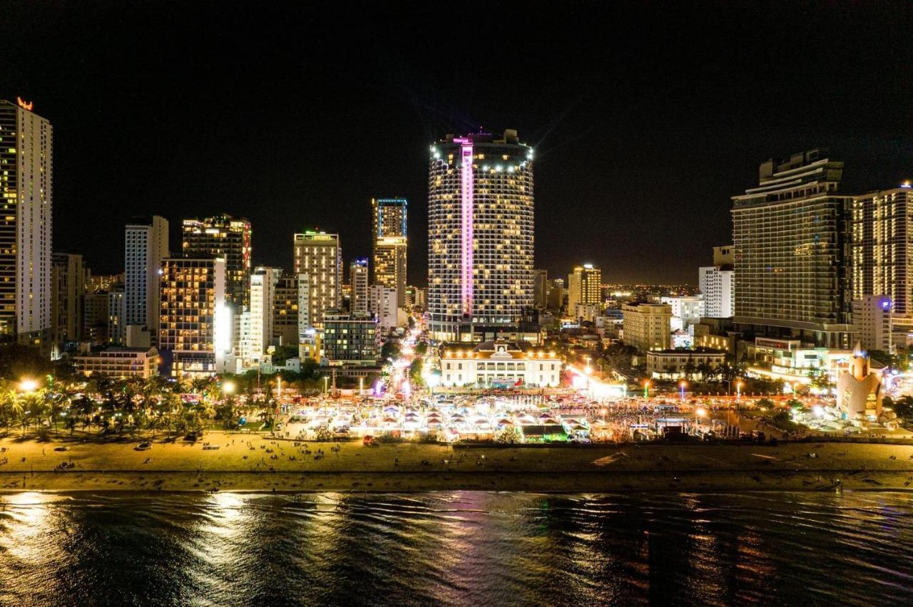 Homie Panorama Beachfront Residences Nha Trang Buitenkant foto
