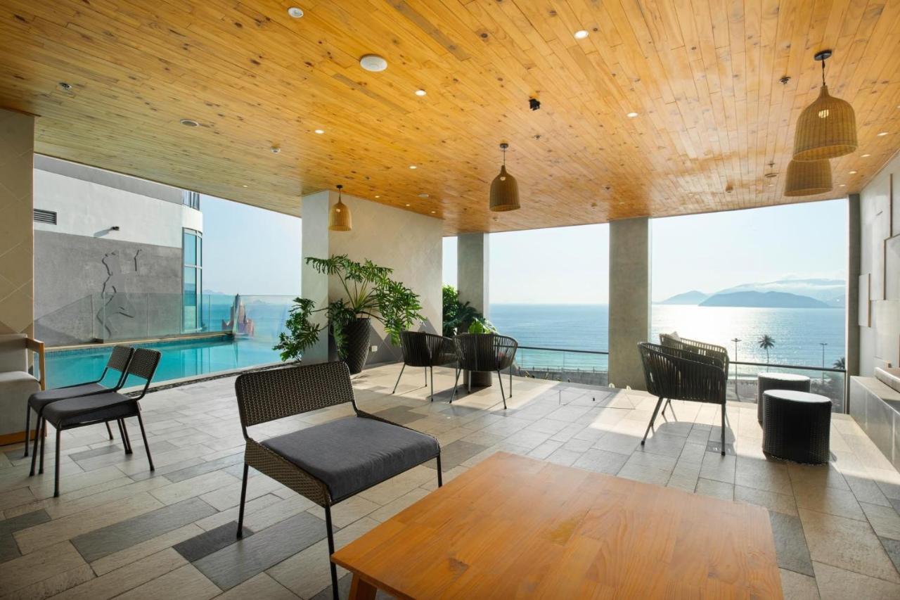 Homie Panorama Beachfront Residences Nha Trang Buitenkant foto